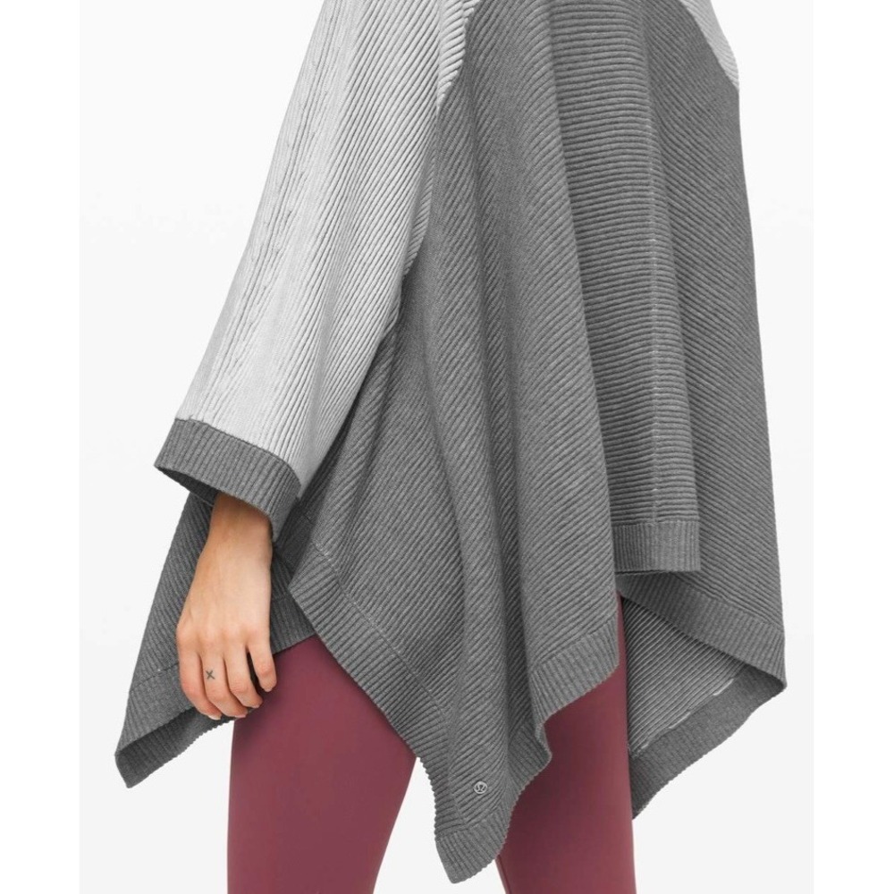 LULULEMON It All Lines Up Poncho Heathered Core Ultra Light Grey Medium Grey O/S - Picture 10 of 14